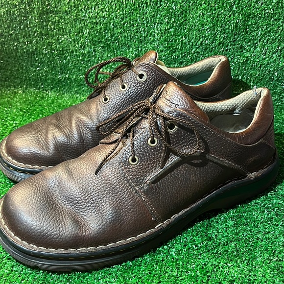 DR MARTENS Genuine Leather Size 11 - Picture 1 of 8